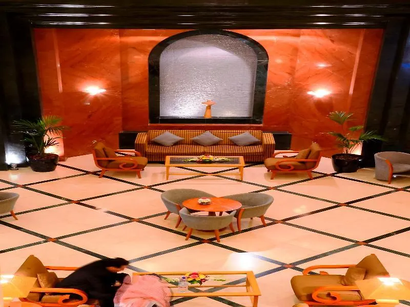 Swiss-Belhotel Sharjah 4*,