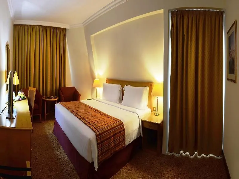 Swiss-Belhotel Шарджа 4*,  ОАЭ